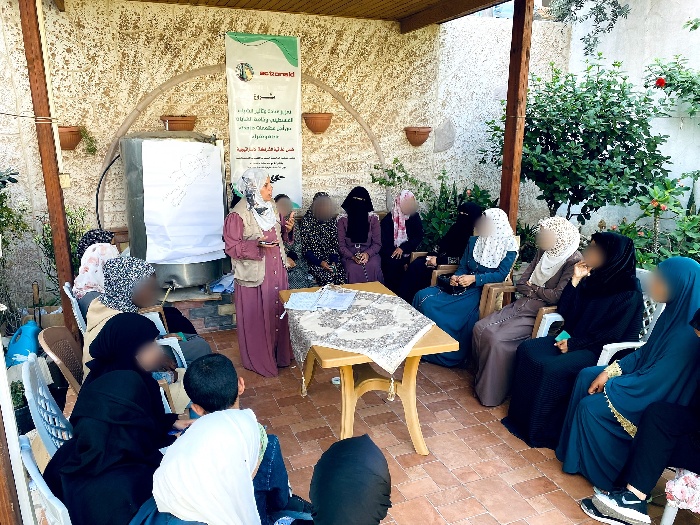 جمعية الدراسات النسوية تنفذ جلسات توعية حول العنف المبني على النوع الاجتماعي في وسط غزة